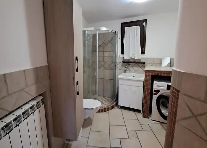 לינה וארוחת בוקר Gio's